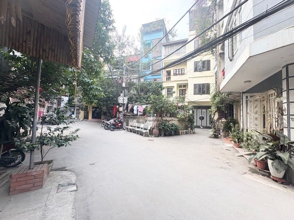 Bán nhà Phương Mai vị trí Trung tâm