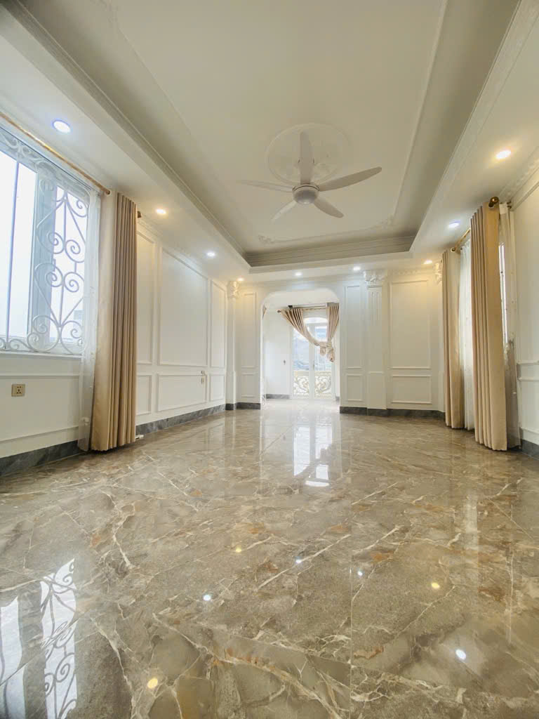 Bán nhà phố Hoàng Hoa Thám. 3 bước ra Hồ Tây – Không gian thoáng mát 41m2 - 9,8 tỷ