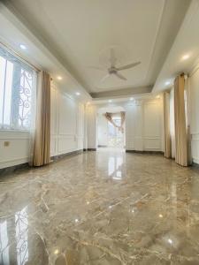 Bán nhà phố Hoàng Hoa Thám. 3 bước ra Hồ Tây – Không gian thoáng mát 41m2 - 9,8 tỷ