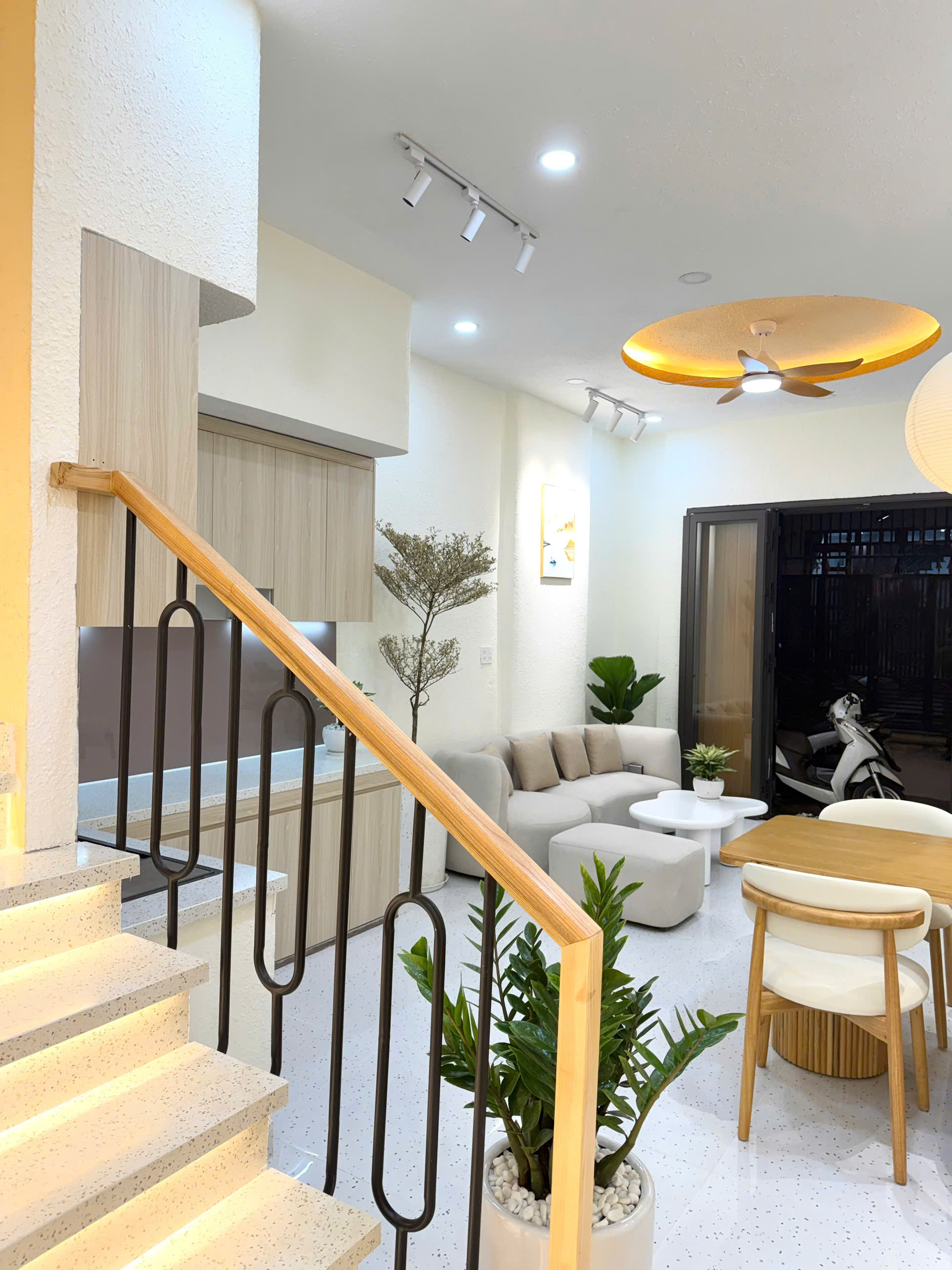 BIỆT THỰ MINI WABI SABI – HẺM 8M – SÁT AEON TÂN PHÚ