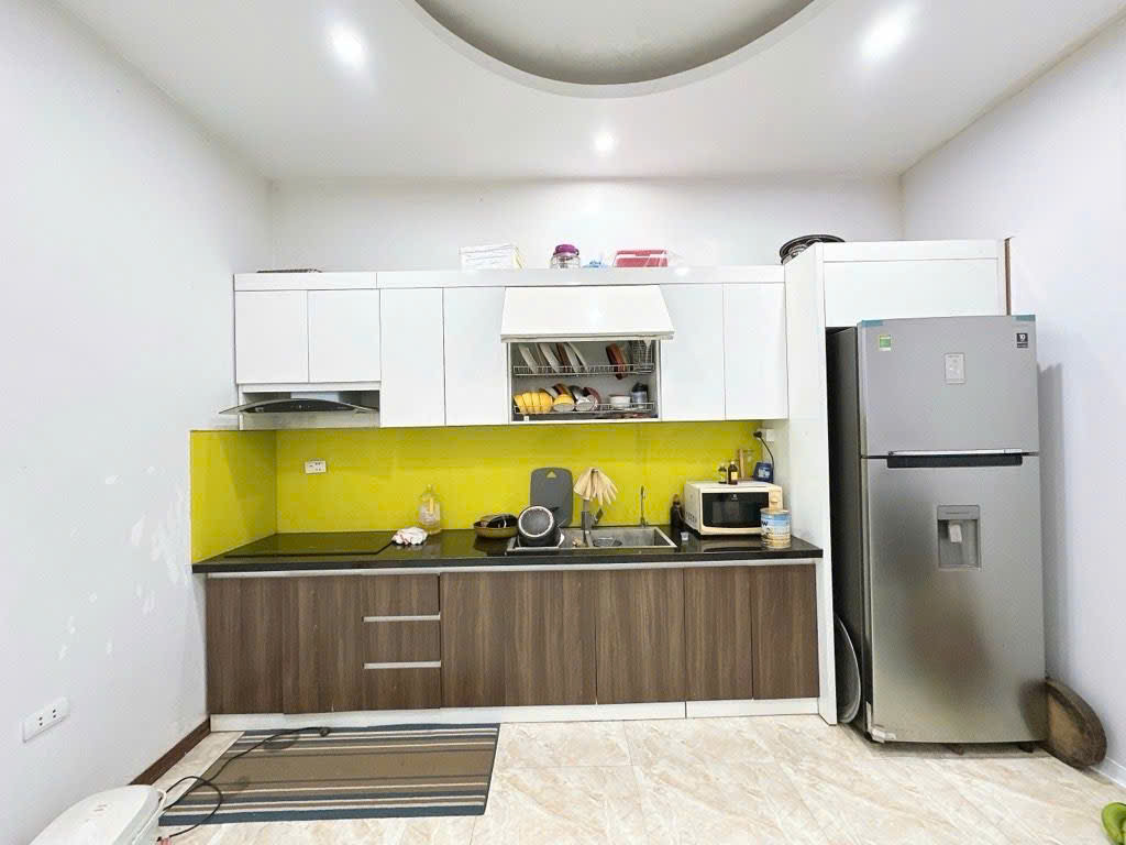 Nhà đẹp Đền Lừ 5 tầng mt 5.6m 7.6 tỷ ở ngay, ngập tràn tiện ích