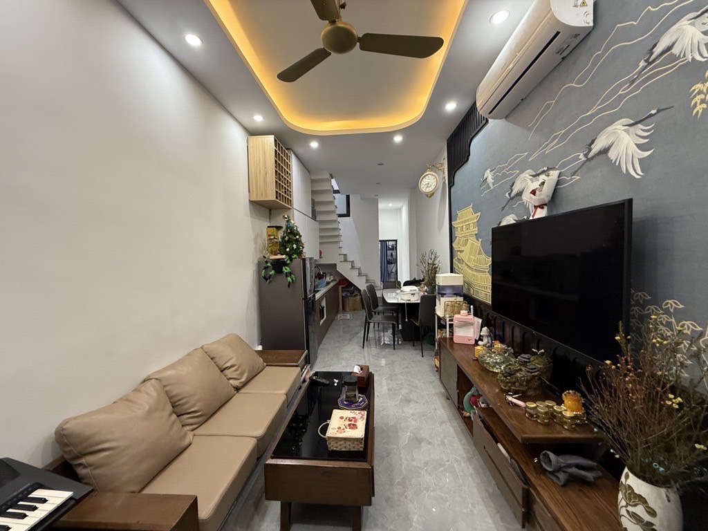 NHÀ ĐẸP XÂY KIÊN CỐ CẦN BÁN GẤP - KHƯƠNG HẠ - 9.2 tỷ