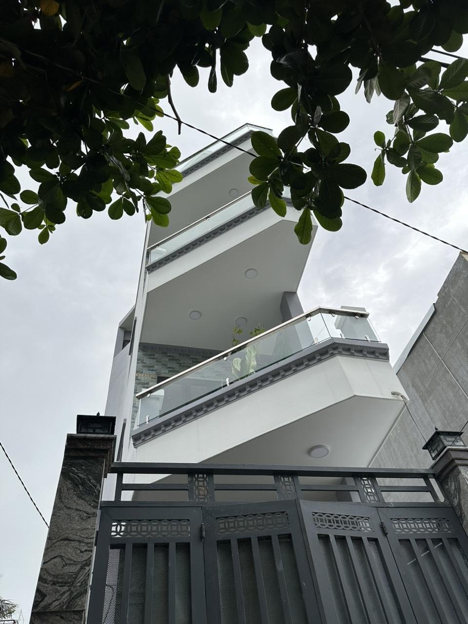 MẶT TIỀN VIEW SÔNG - KẾ BÊN CÔNG VIÊN