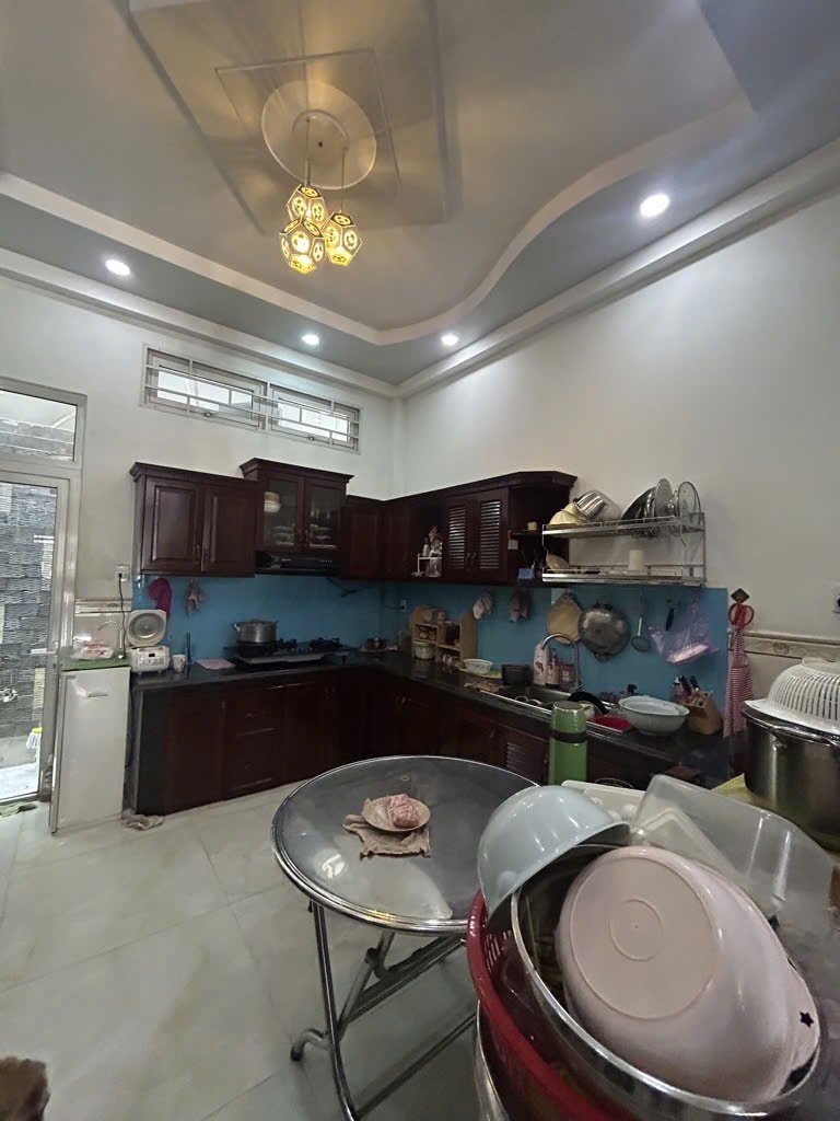 MẶT TIỀN KINH DOANH PHÚ ĐỊNH Q8-9.2 TỶ- 88M2-NGANG 3.8M