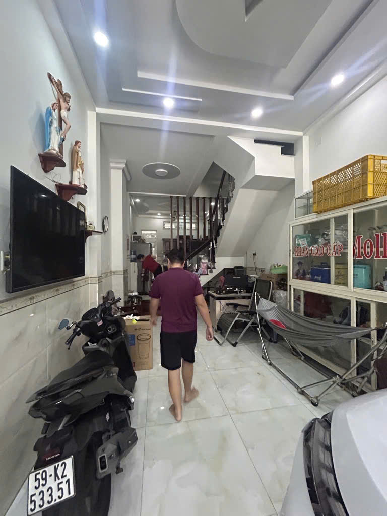 MẶT TIỀN KINH DOANH PHÚ ĐỊNH Q8-9.2 TỶ- 88M2-NGANG 3.8M