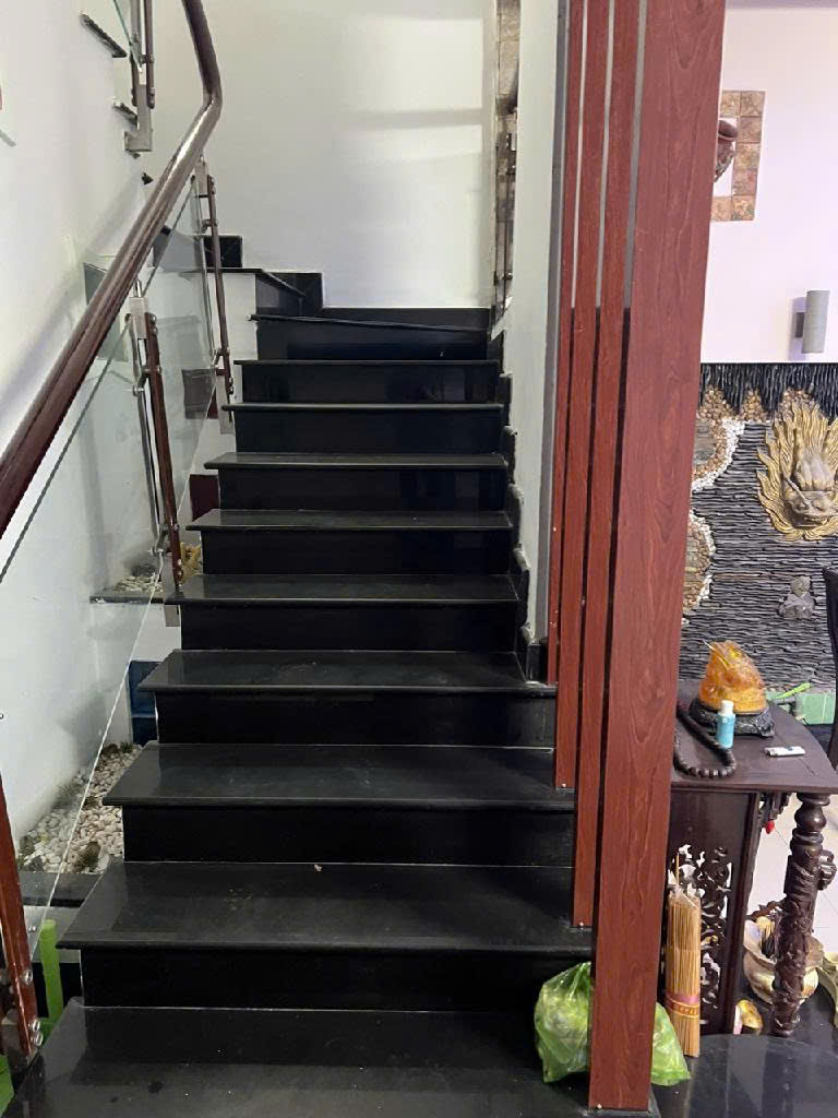 NHÀ ĐẸP KHU BA TƠ – XE HƠI VÀO NHÀ – 9 TỶ-95M2-NGANG 5M