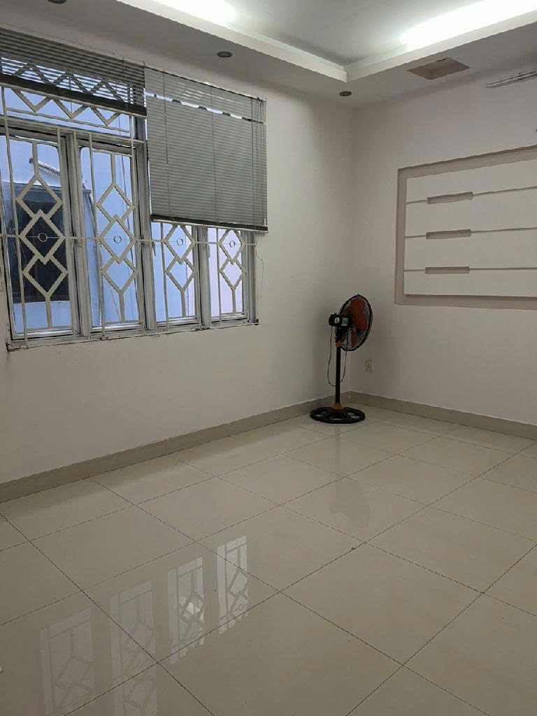 NHÀ ĐẸP KHU BA TƠ – XE HƠI VÀO NHÀ – 9 TỶ-95M2-NGANG 5M