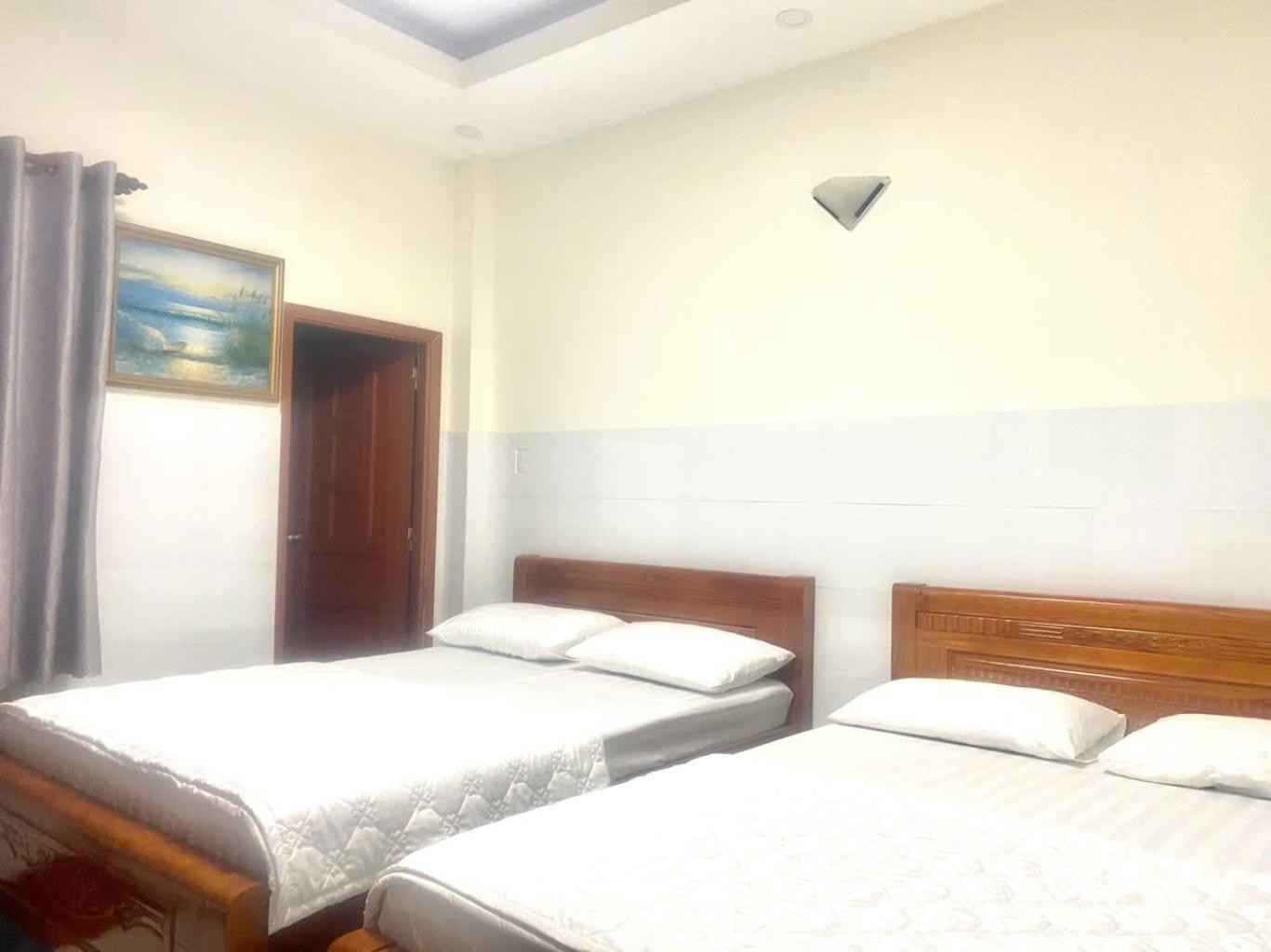 BÁN GẤP KHÁCH SẠN