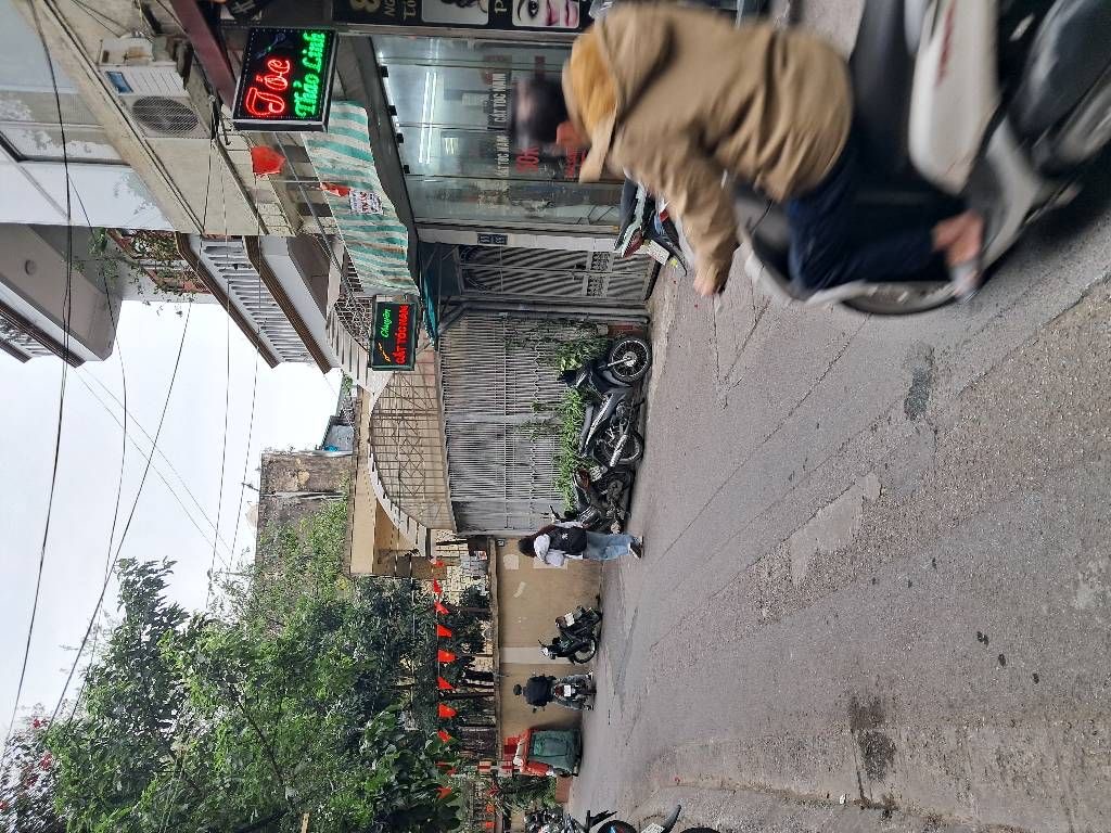 CỰC GẦN MP CHỈ 50M - NGÕ Ô TÔ NHỎ  - KINH DOANH ONLINE-  NỘI THẤT ĐẸP VỀ Ở LUÔN : 33/37 m2 14.3 TỶ ĐỐNG ĐA