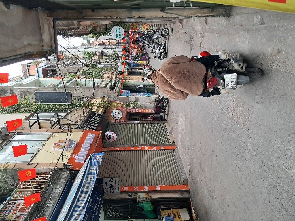 CỰC GẦN MP CHỈ 50M - NGÕ Ô TÔ NHỎ  - KINH DOANH ONLINE-  NỘI THẤT ĐẸP VỀ Ở LUÔN : 33/37 m2 14.3 TỶ ĐỐNG ĐA