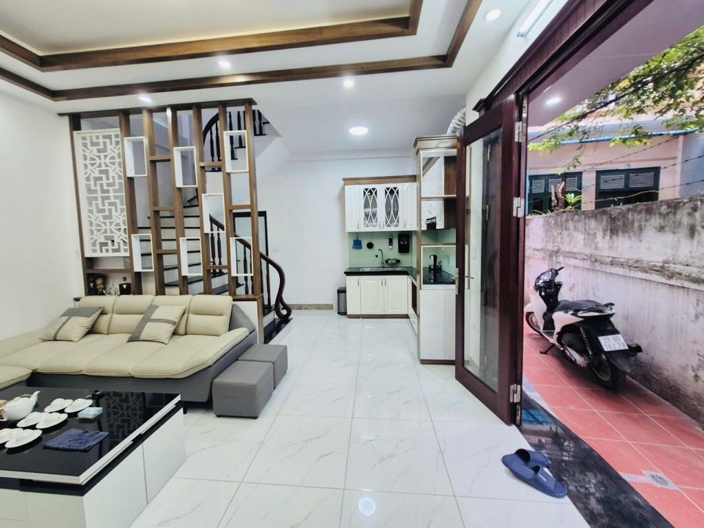 ❤️SIÊU PHẨM BẠCH MAI - NGÕ THẲNG TẮP - GẦN Ô TÔ XE CỘ SẦM UẤT NGÀY ĐÊM - SỔ ĐỎ CHÍNH CHỦ❤️