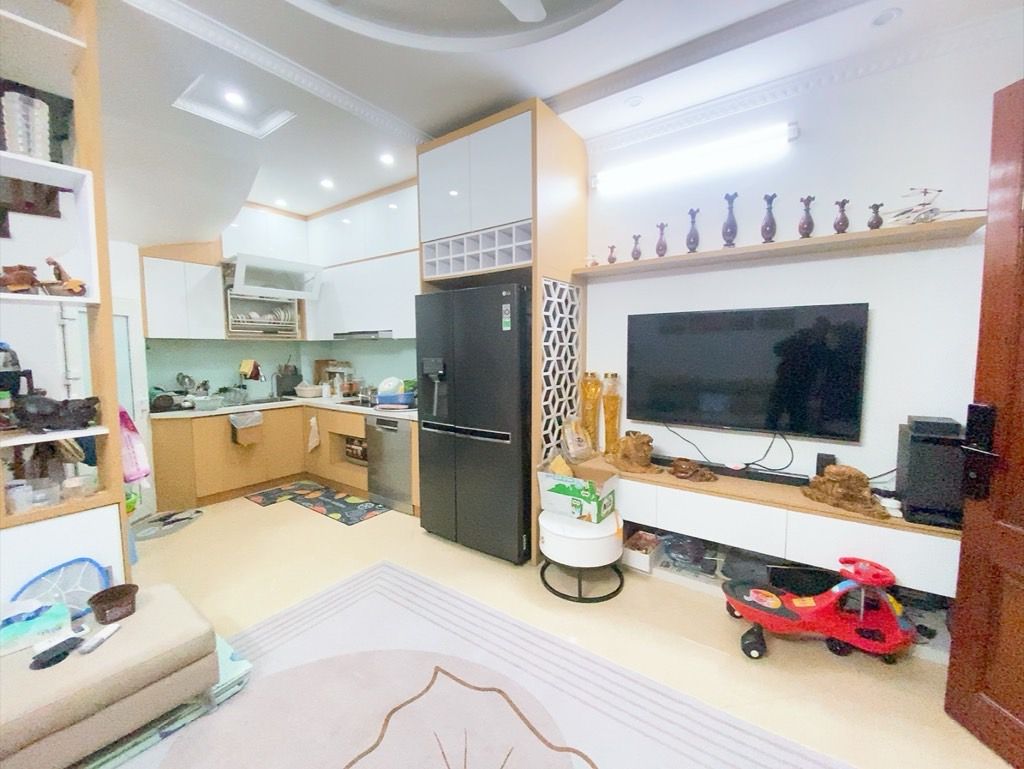 Bán NR 40m2 tại Tương Mai, Hoàng Mai, Hà Nội, chỉ với 10 tỷ