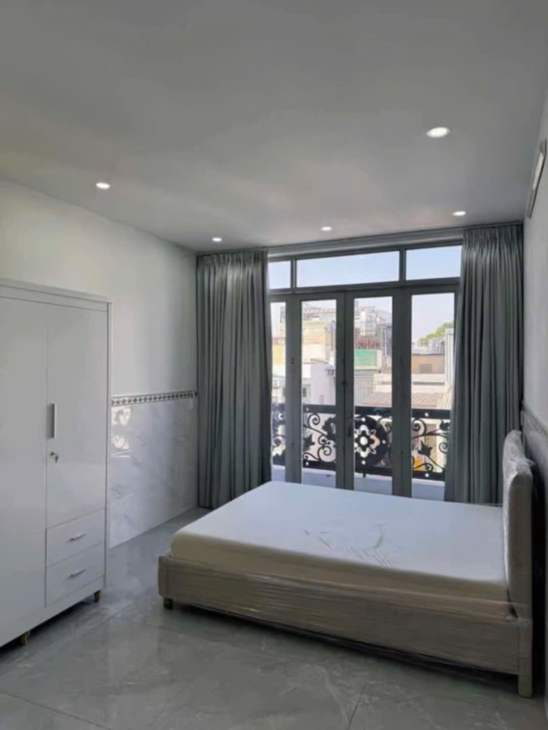 Mặt tiền Lê Văn Sỹ