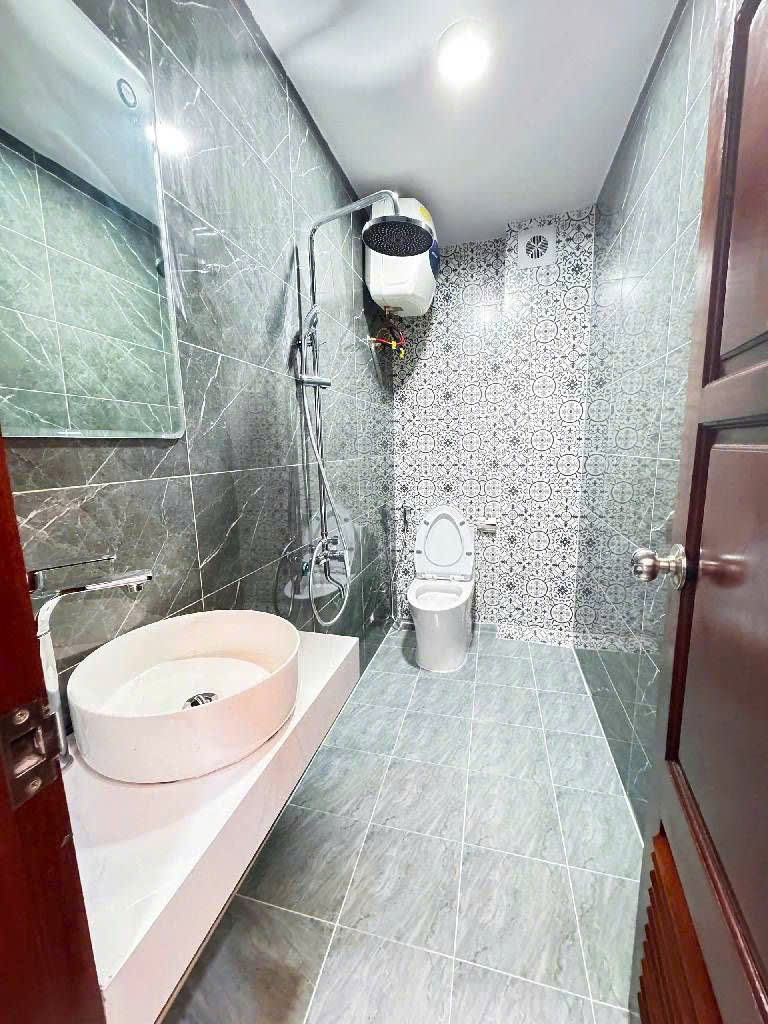 BÁN NHÀ KIM GIANG – SÁT MẶT PHỐ – 2 THOÁNG TRƯỚC SAU - 8.6 TỶ