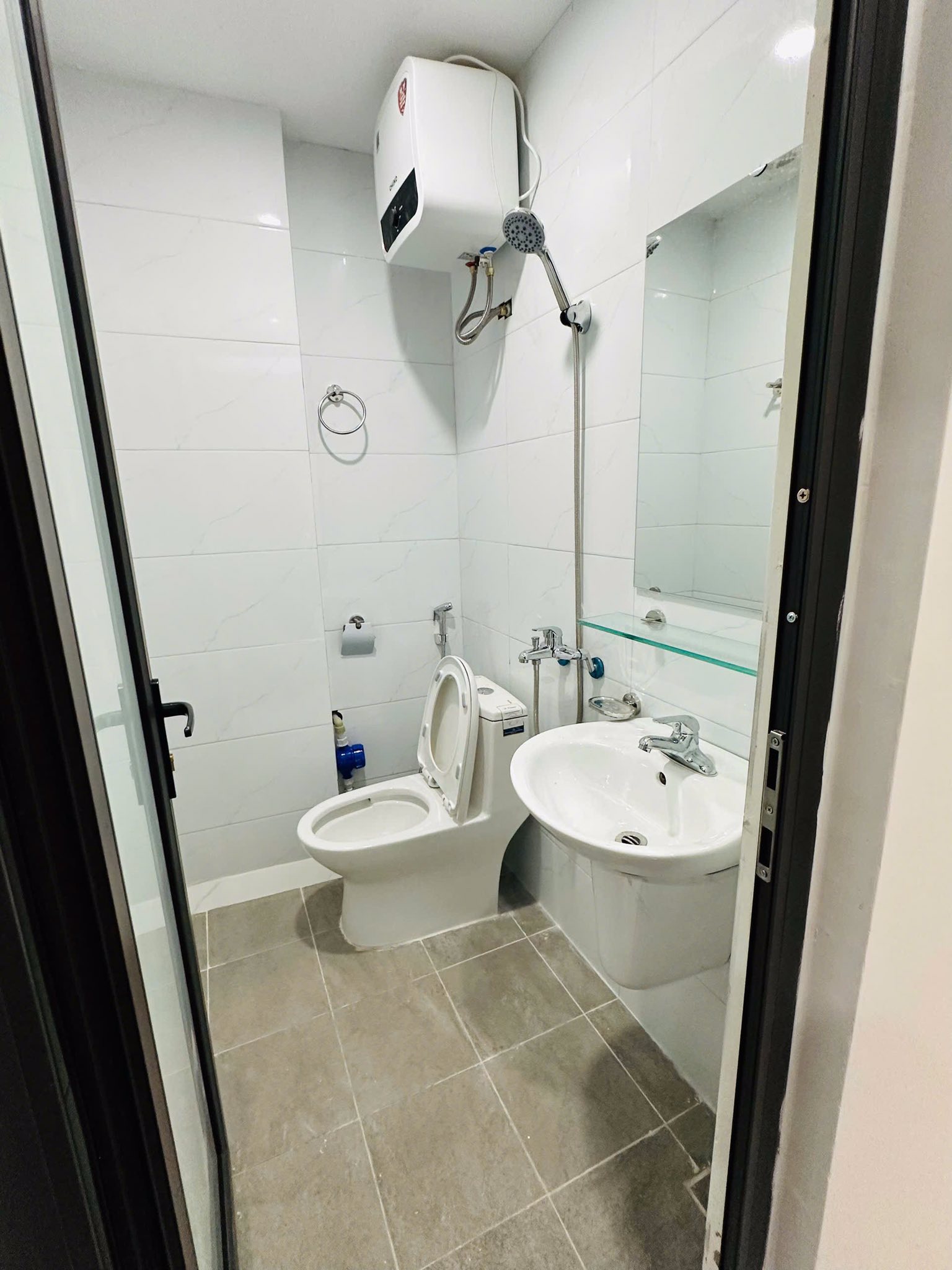 Chung cư mini Yên Xá_7 tầng 22 phòng khép kín_Thang máy nhập khẩu_Dòng tỉền 1 tỷ/ năm_67 m2_19 tỷ 6