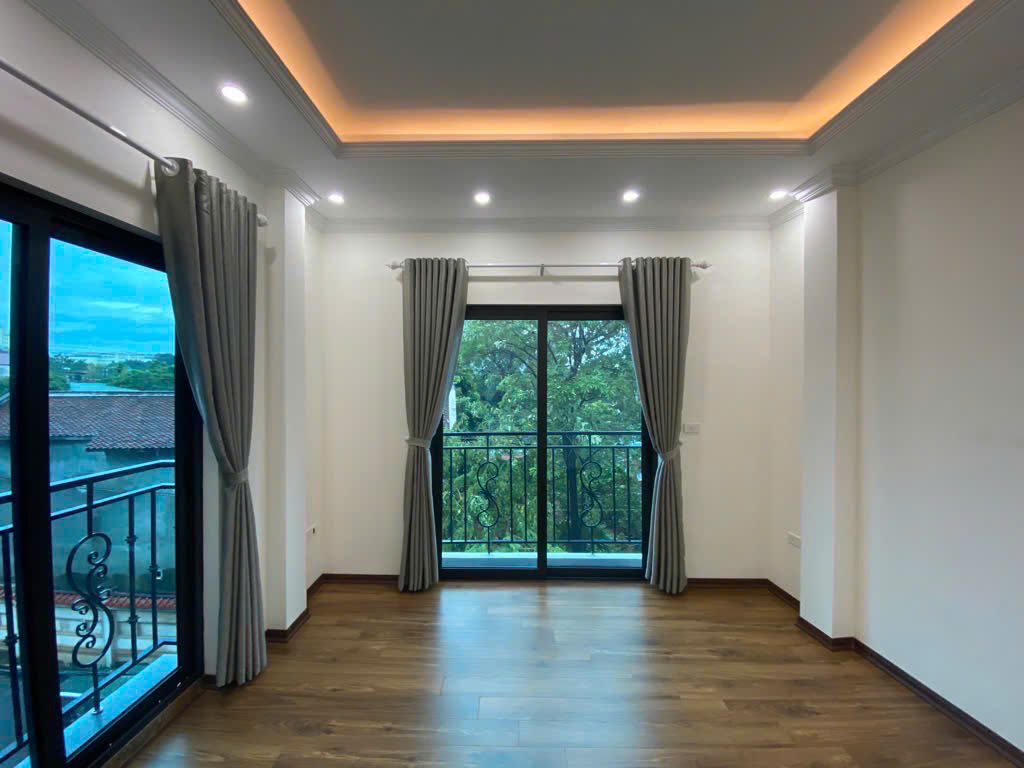 Bán nhà Đa Sỹ chính chủ, lô góc 2 mặt thoáng, ngõ rộng thông thoáng vài bước ra ôtô, mặt tiền rộng