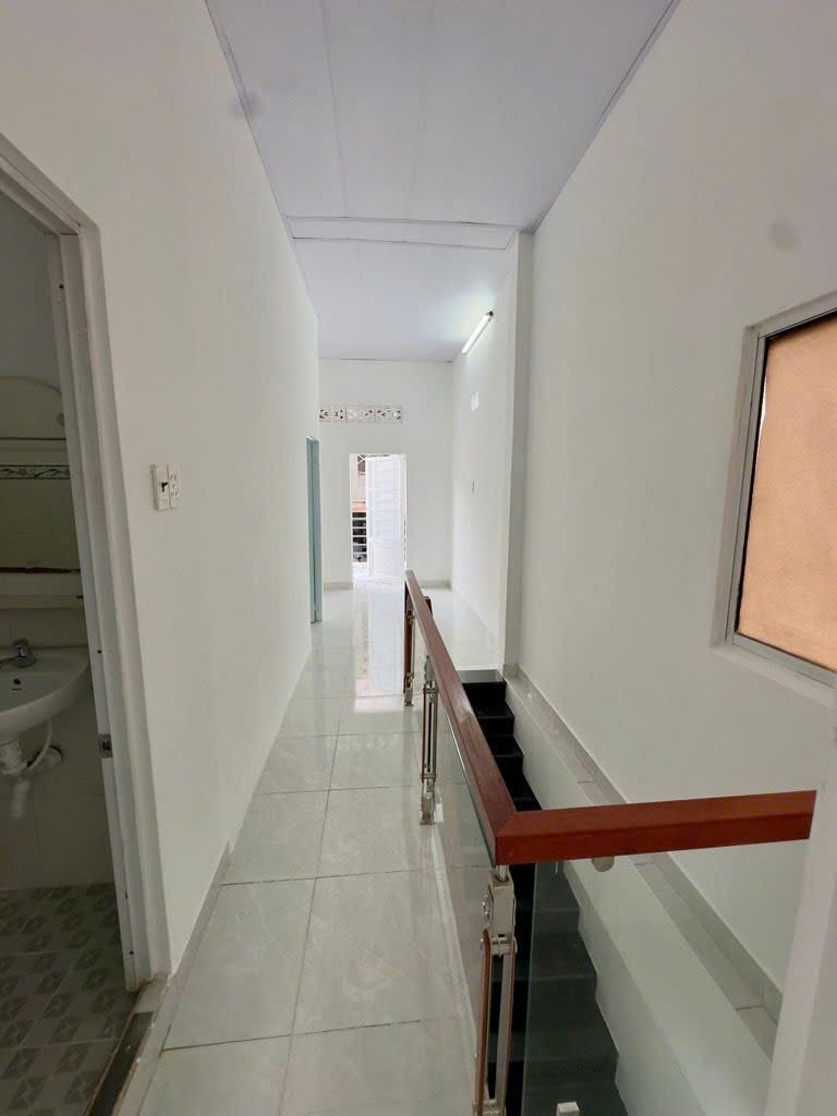 TL37 Quận 12 – Nhà SHR, 1 trệt 1 lầu, giá tốt