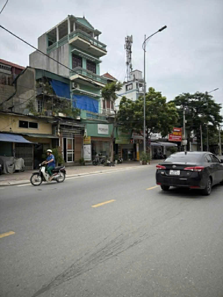 BÁN ĐẤT TẶNG NHÀ SIÊU HÓT - PHỐ VỒI, THƯỜNG TÍN, 71m2 X 2 TẦNG. 7.5 TỶ (có TL)