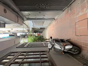 Ô TÔ VÀO NHÀ- VẠN BẢO- BA ĐÌNH- KHÔNG CÓ NHÀ BÁN- THOÁNG TRƯỚC VÀ SAU VĨNH VIỄN