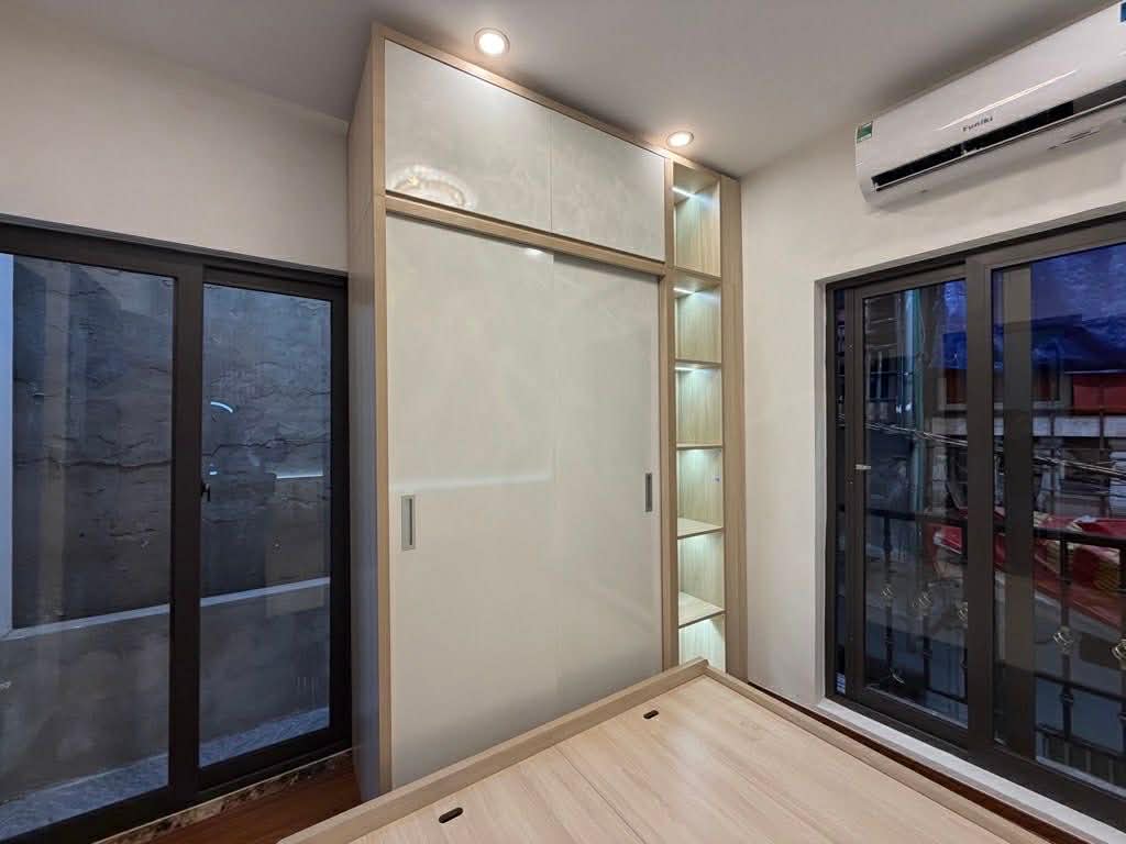 phân khúc 4 tỷ 4 tầng trung tâm quận Đống Đa  Sổ đỏ chính chủ , full nội thất , dọn về ngay trước tết