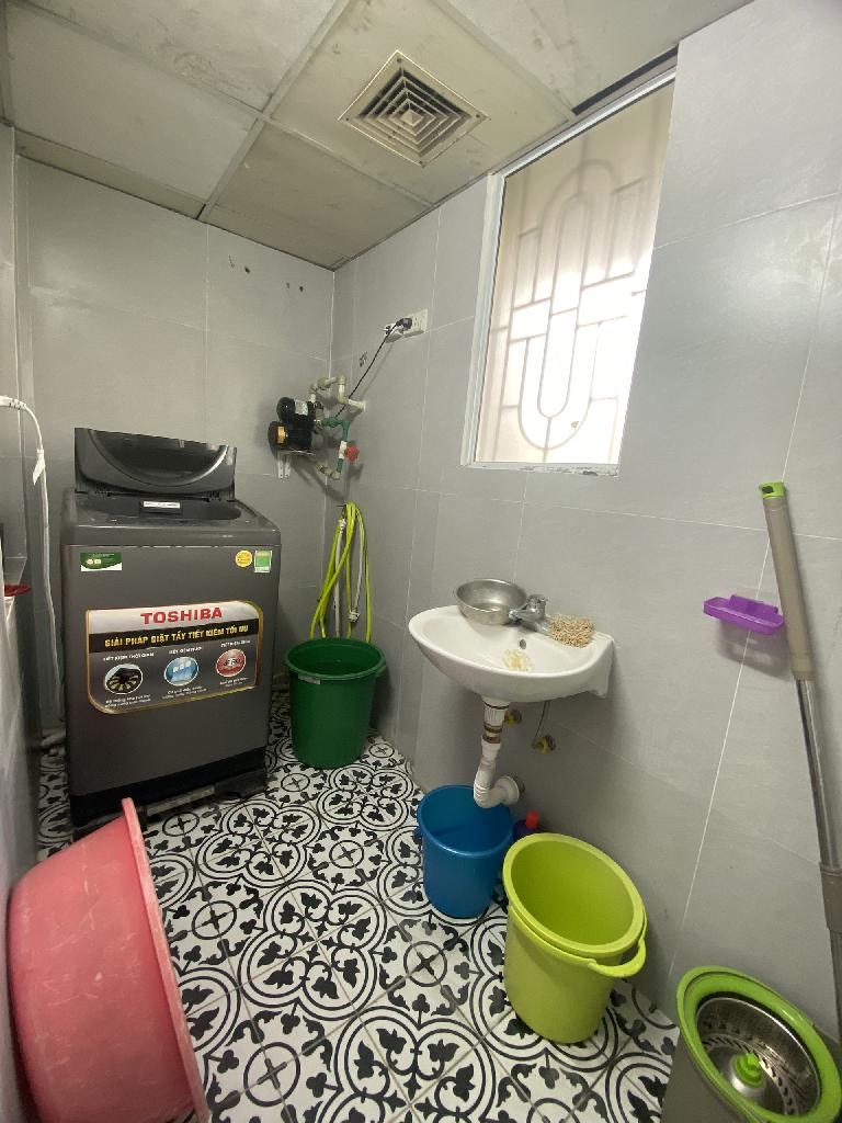 TẬP THỂ  LÔ GÓC TRUNG TÂM QUẬN HAI BÀ TRƯNG - SÁT HOÀN KIẾM - TOÀN CÁN BỘ VÀ BÁC SĨ Ở - TIỆN ÍCH NGAY CẠNH BVQĐ 108 VÀ BV HỮU NGHỊ VIỆT - XÔ