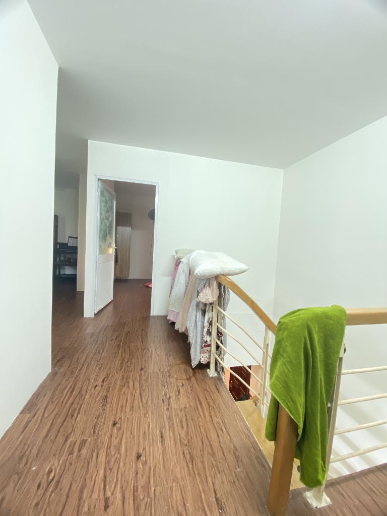 TẬP THỂ  LÔ GÓC TRUNG TÂM QUẬN HAI BÀ TRƯNG - SÁT HOÀN KIẾM - TOÀN CÁN BỘ VÀ BÁC SĨ Ở - TIỆN ÍCH NGAY CẠNH BVQĐ 108 VÀ BV HỮU NGHỊ VIỆT - XÔ