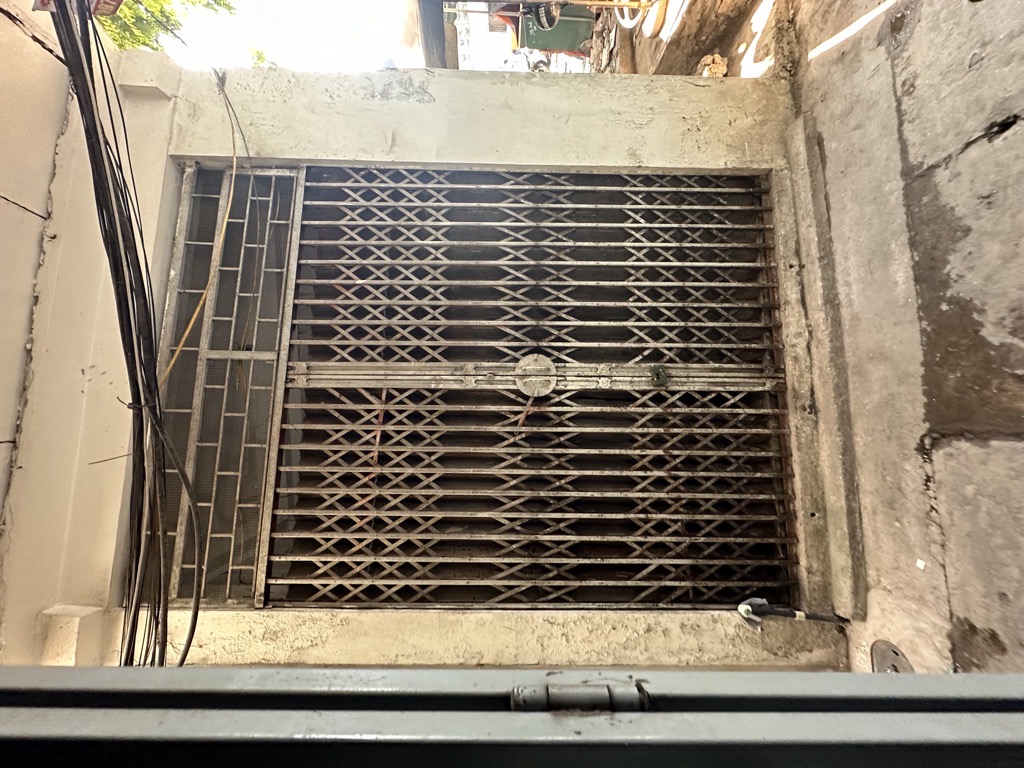 NHÀ MẶT PHỐ HAI BÀ TRƯNG