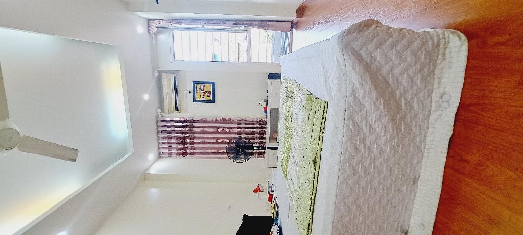 NHÀ ĐẸP - GẦN PHỐ 2 THOÁNG - CHỈ VIỆC XÁCH VALI VỀ Ở - CÁCH CÔNG VIÊN THỐNG NHẤT 300M.