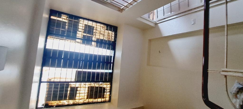 NHÀ ĐẸP - GẦN PHỐ 2 THOÁNG - CHỈ VIỆC XÁCH VALI VỀ Ở - CÁCH CÔNG VIÊN THỐNG NHẤT 300M.