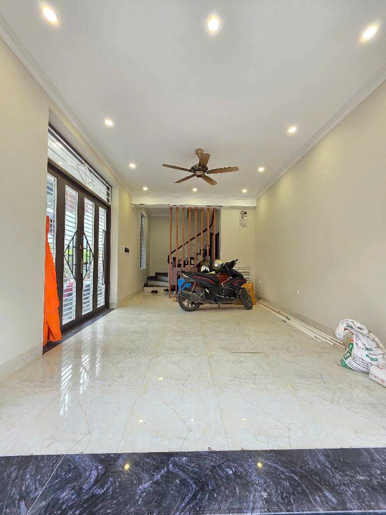 PHÂN LÔ QUÂN ĐỘI – Ô TÔ TRÁNH – LÔ GÓC – KHU VỰC HIẾM NHÀ BÁN