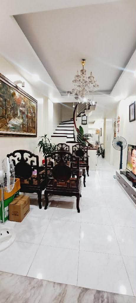 BÁN NHÀ ĐÊ TRẦN KHÁT CHÂN – GẦN PHỐ – GIÁ ~9,3 TỶ