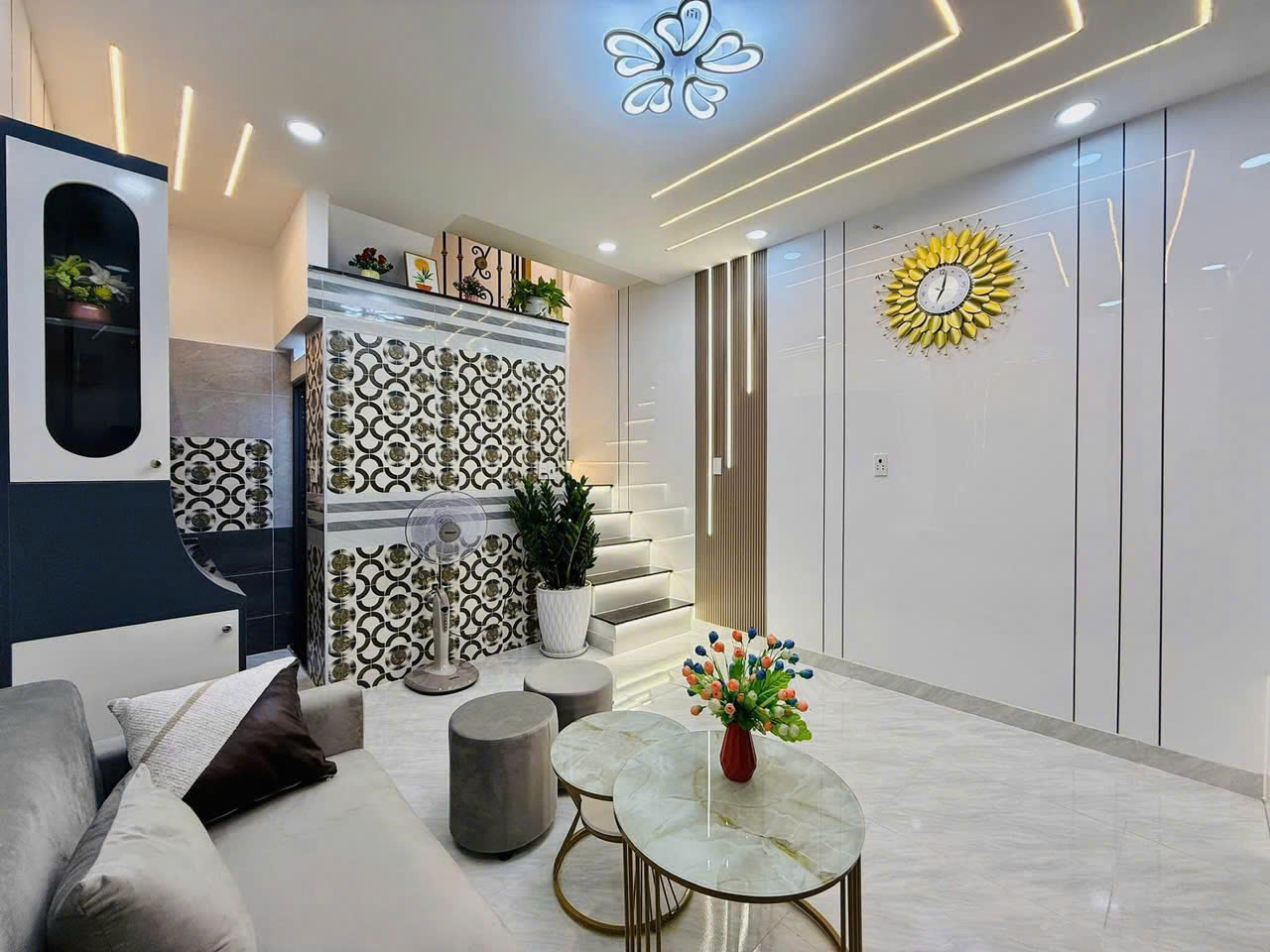 BÁN NHÀ NHỈNH 5 TỶ - NHÀ 4 TẦNG 3252T3