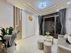 BÁN NHÀ NHỈNH 5 TỶ - NHÀ 4 TẦNG dwq2r266