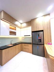 BÁN NHÀ NHỈNH 5 TỶ - NHÀ 4 TẦNG 53TT3