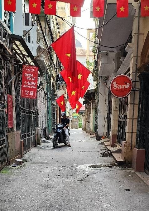 BÁN NHÀ 5 TẦNG CĂN HỘ DỊCH VỤ 7 PHÒNG KHÉP KÍN CHO THUÊ TRUNG TÂM CẦU GIẤY – GIÁ CHỈ HƠN 9 TỶ