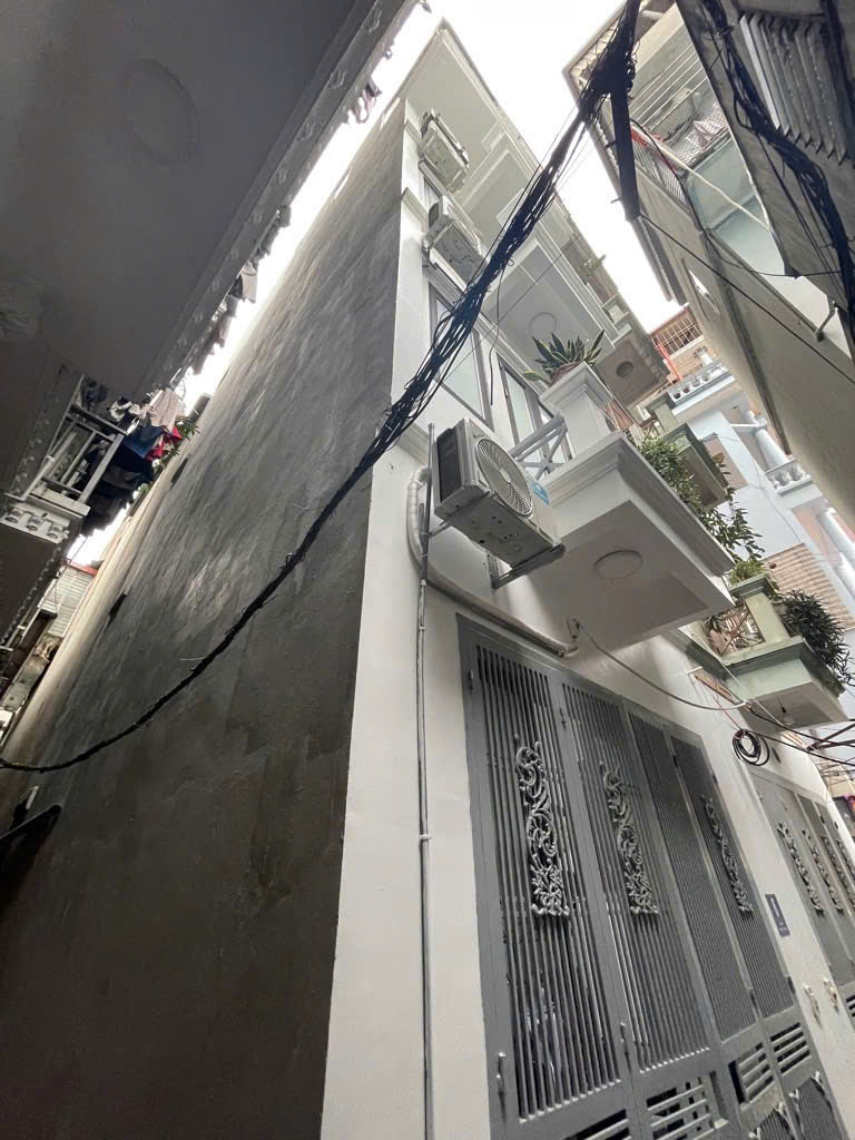 Cần bán Nhà mới 5 tầng ngay Đại học Quốc Gia , giá nhỉnh 8 tỷ