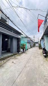 Nhà bán mặt tiền