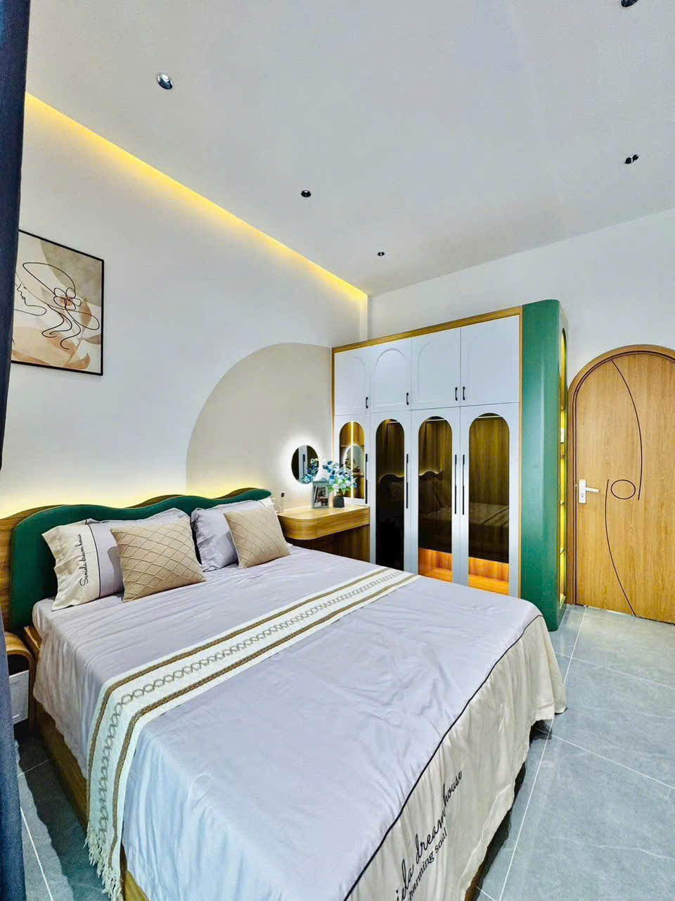 BÁN NHÀ NHỈNH 5 TỶ- SỔ HỒNG RIÊNG 2R32R2