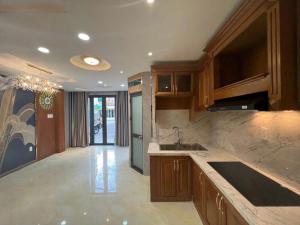 BÁN NHÀ NHỈNH 5 TỶ- SỔ HỒNG RIÊNG 24332T22