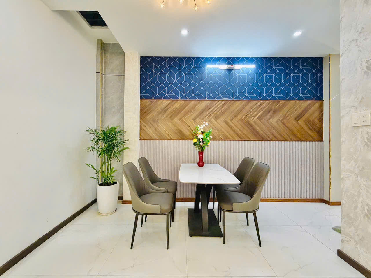 BÁN NHÀ NHỈNH 5 TỶ- SỔ HỒNG RIÊNG kiyiuykhjk78