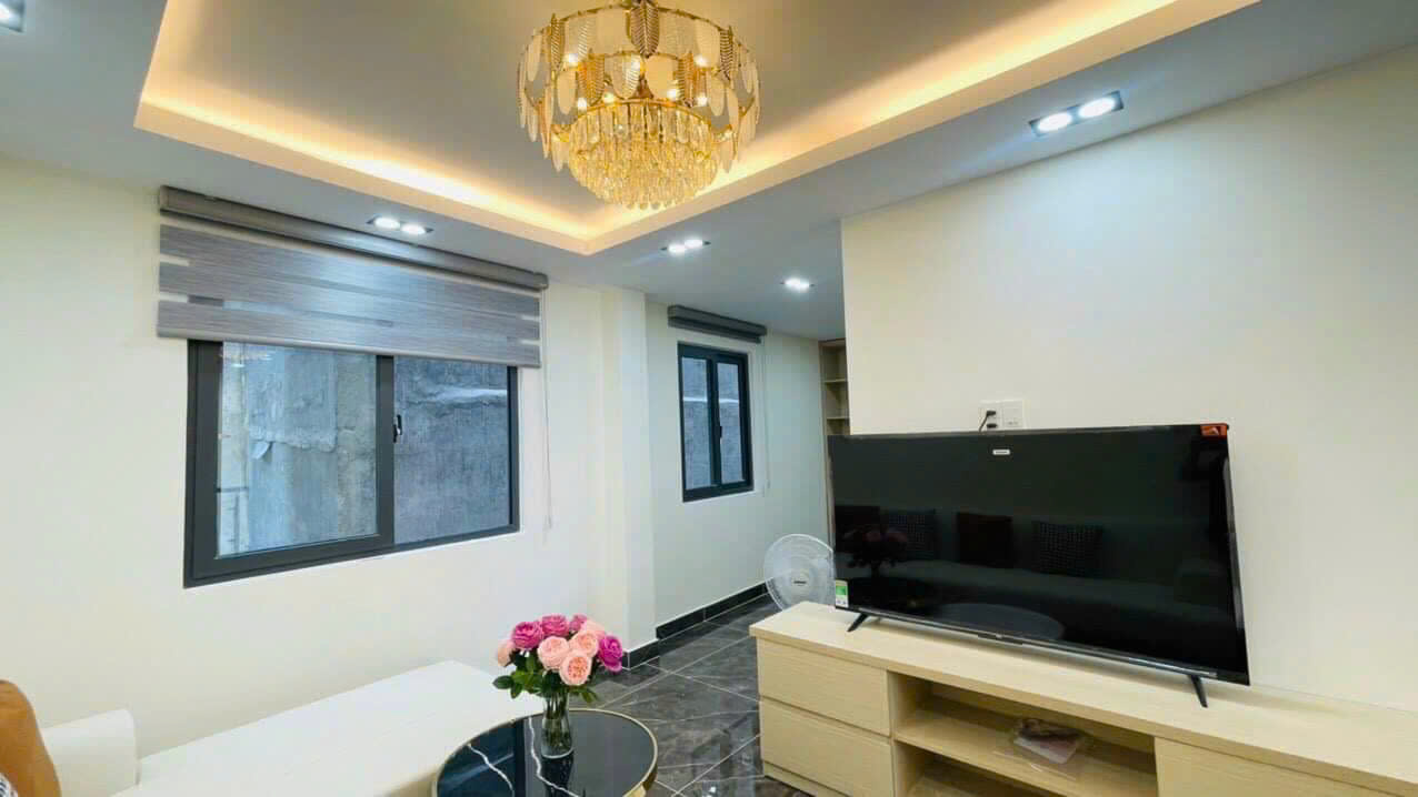 BÁN NHÀ NHỈNH 5 TỶ- SỔ HỒNG RIÊNG 23rwgwrw3