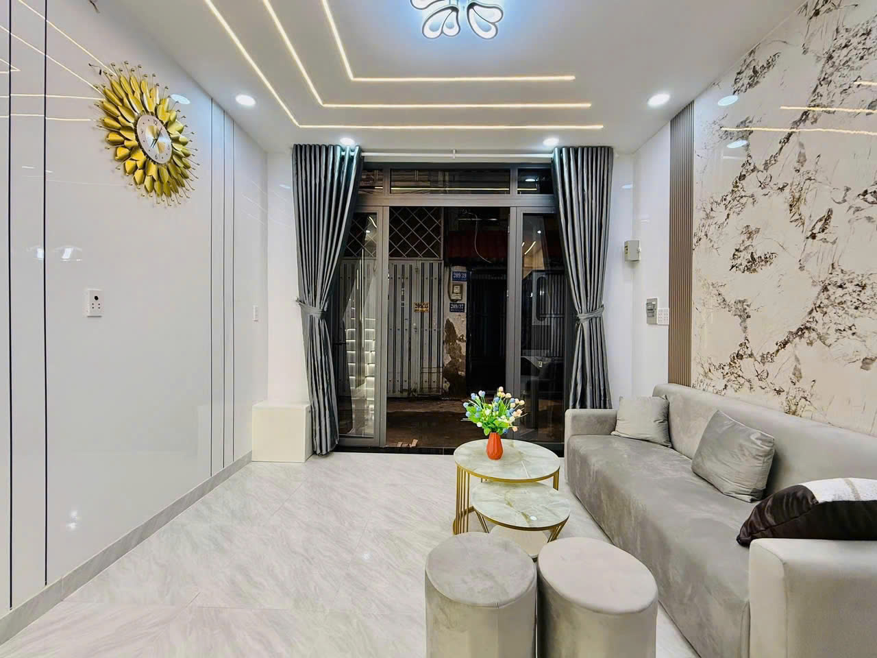 BÁN NHÀ NHỈNH 5 TỶ - NHÀ 4 TẦNG –