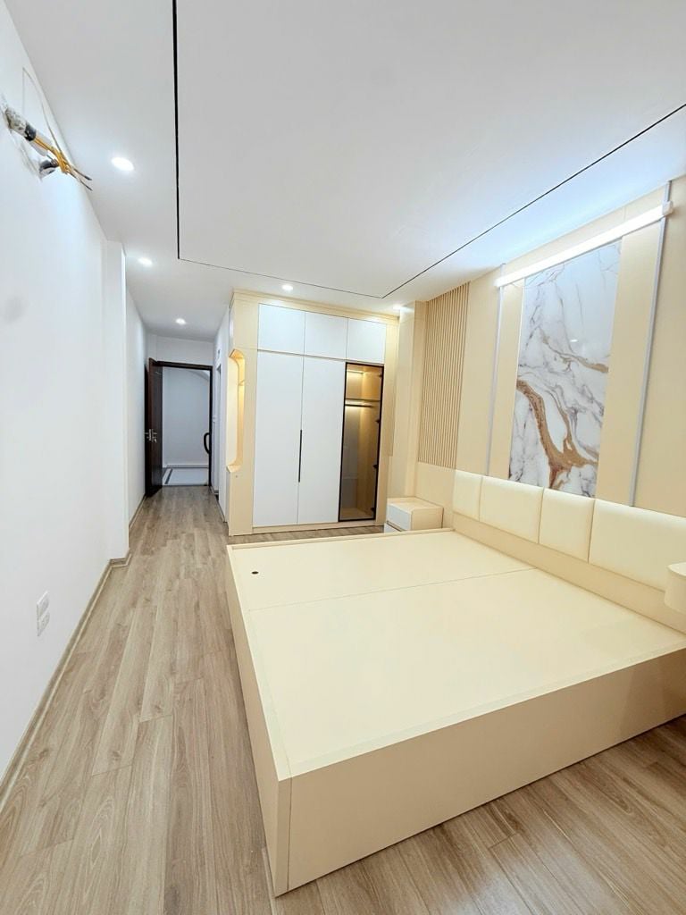 SIÊU PHẨM GIÁP BÁT - NHÀ MỚI - 5 TẦNG THANG MÁY