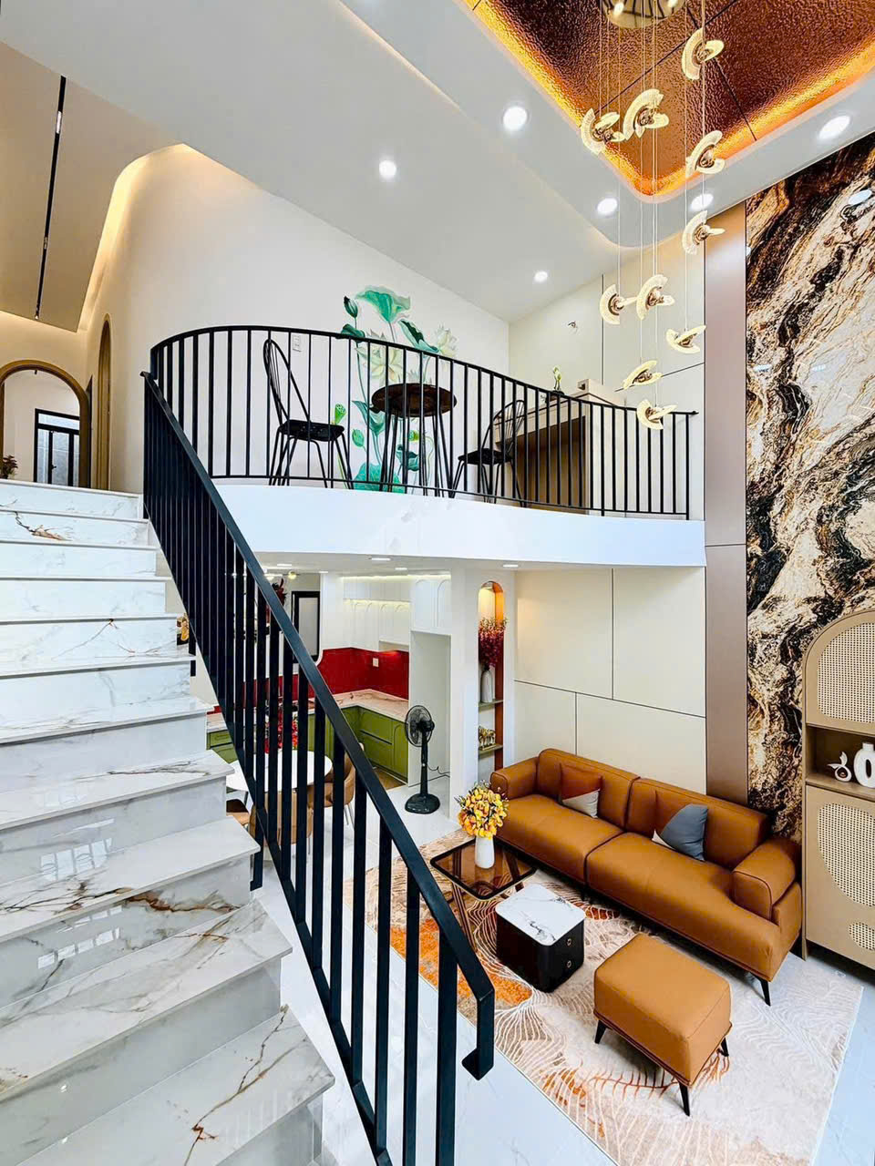 Lê Quang Định- Bình Thạnh - 3 tầng - 60m2 vuông chuẩn - Trung tâm tiện ích - Giá nhỉnh 8 tỷ TL