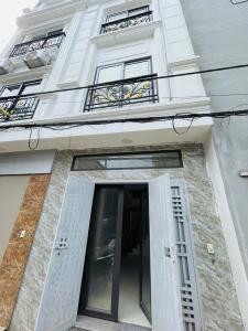 Bán nhà thanh trì ngọc hồi 40m,4 tầng, giá 5.5 tỉ