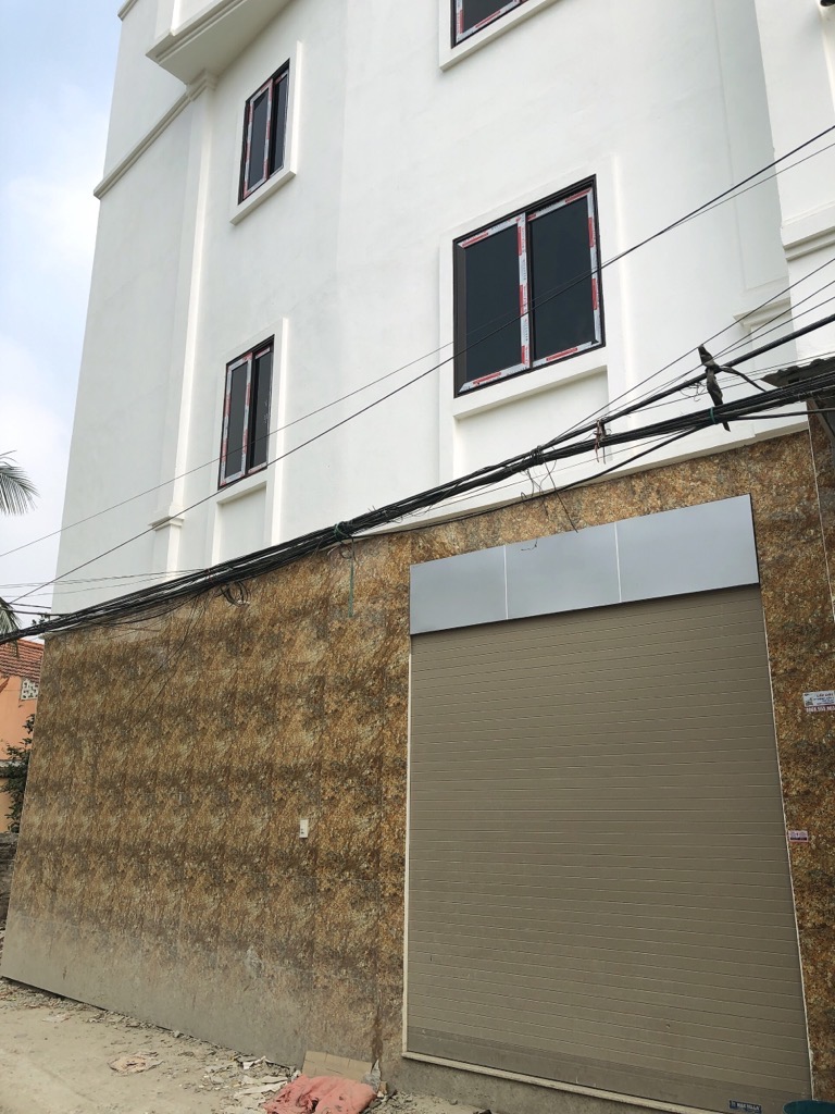 Nhà Sơn Đồng Cách Ngã Tư 100m, Đường Trước Rộng Thoáng, Gần Bến Bus Cầu Giấy – Hà Đông