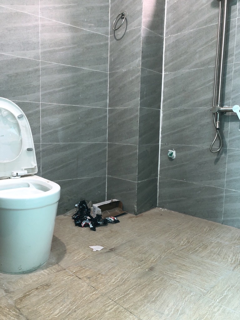 Nhà Sơn Đồng Cách Ngã Tư 100m, Đường Trước Rộng Thoáng, Gần Bến Bus Cầu Giấy – Hà Đông