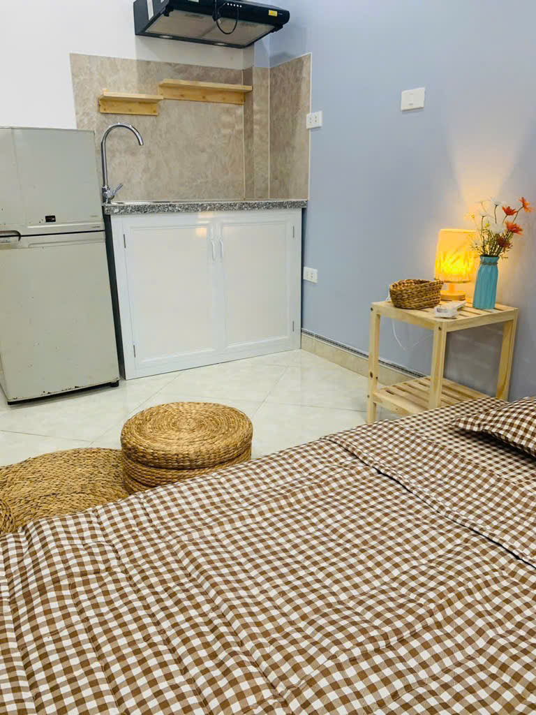 HẠ CHÀO GẦN 1 TỶ. VỊ TRÍ ĐẸP Ô TÔ SUZUKI ĐỖ CỔNG HÓNG GIÓ THOẢI MÁI, VÀI BƯỚC RA PHỐ, GẦN TRUNG TÂM THƯƠNG MẠI, TRƯỜNG HỌC, ĐẦY ĐỦ TIỆN ÍCH