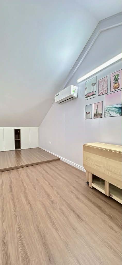 Nhà đẹp Hai Bà Trưng - 35m^2 - 3 tầng - 10 tỷ