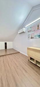 Nhà đẹp Hai Bà Trưng - 35m^2 - 3 tầng - 10 tỷ